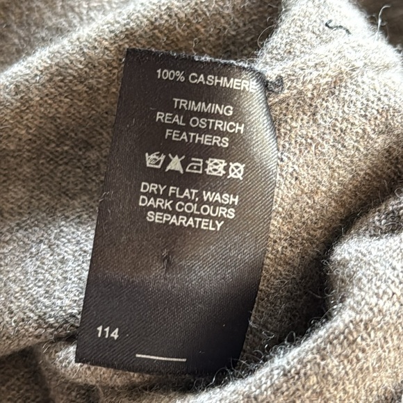 Allude | Sleeveless Cashmere Tunic/ Sweater - Picture 7 of 8